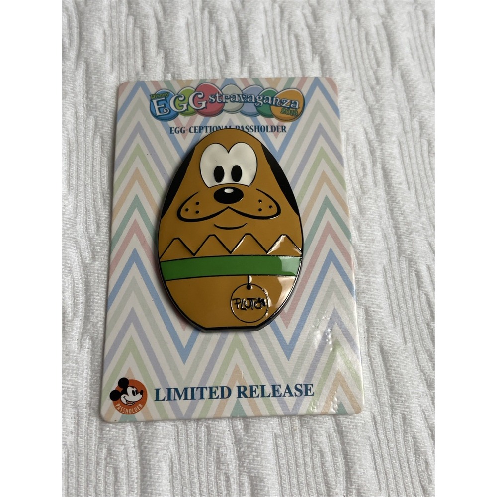 Disney 2018 DLR Easter EGGstravaganza  PASSHOLDER  PLUTO Pin  LE 2000  NEW